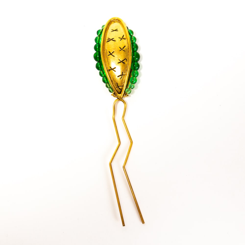 Isabel Canovas Gripoix Green Glass Peas in Pod Pin (1 of 15)