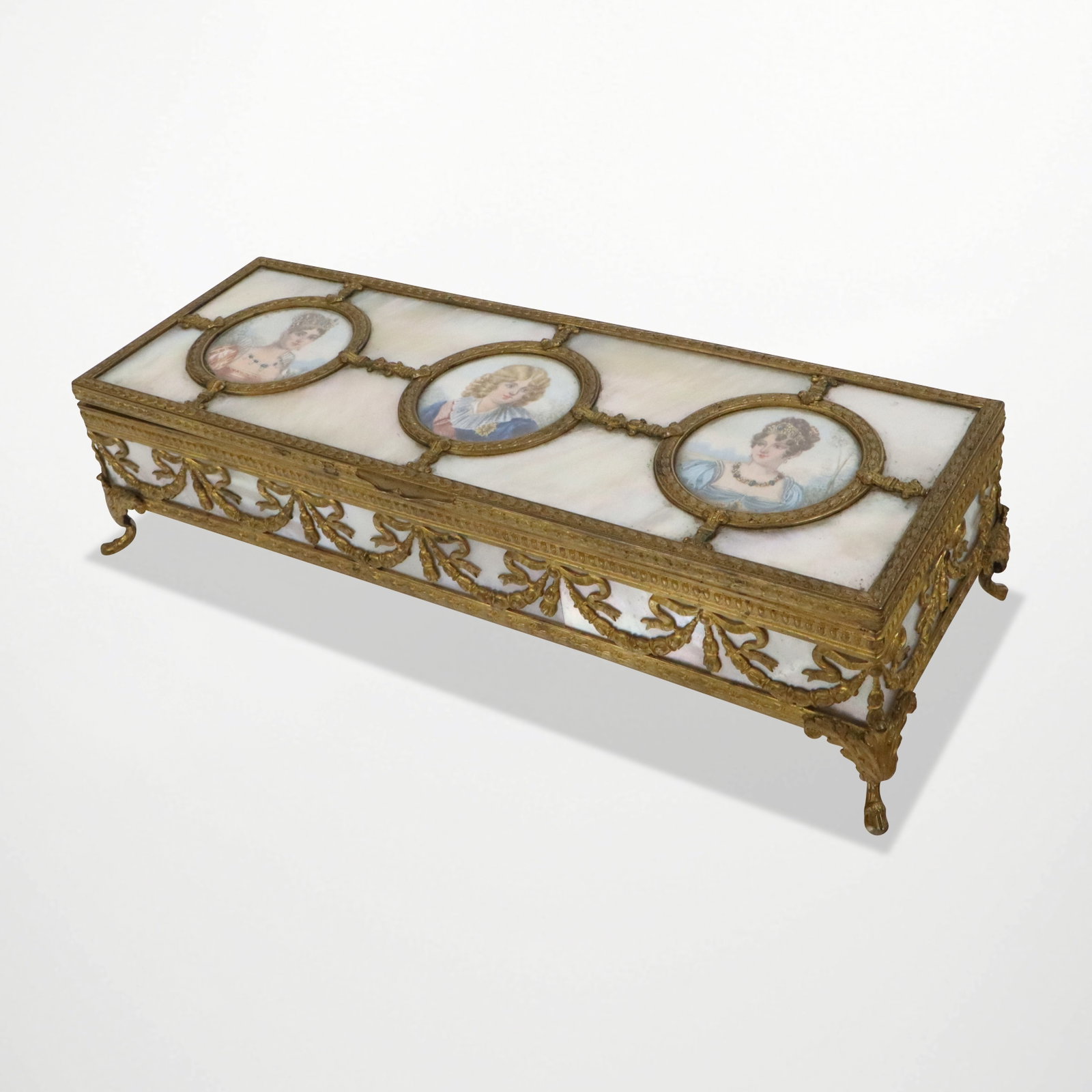 Louis XV Gilt Metal & Mother-of-Pearl Jewelry Box: Louis XV gilt metal and mother-of-pearl jewelry / trinket box retailed by Rosario in Argentina, probably French, probably early 20th century, of rectangular outline the mother of pearl sides and top