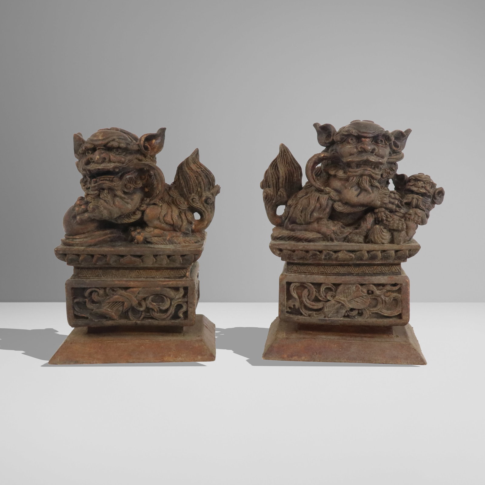 Chinese Pair of Foo Dogs (1 of 12)