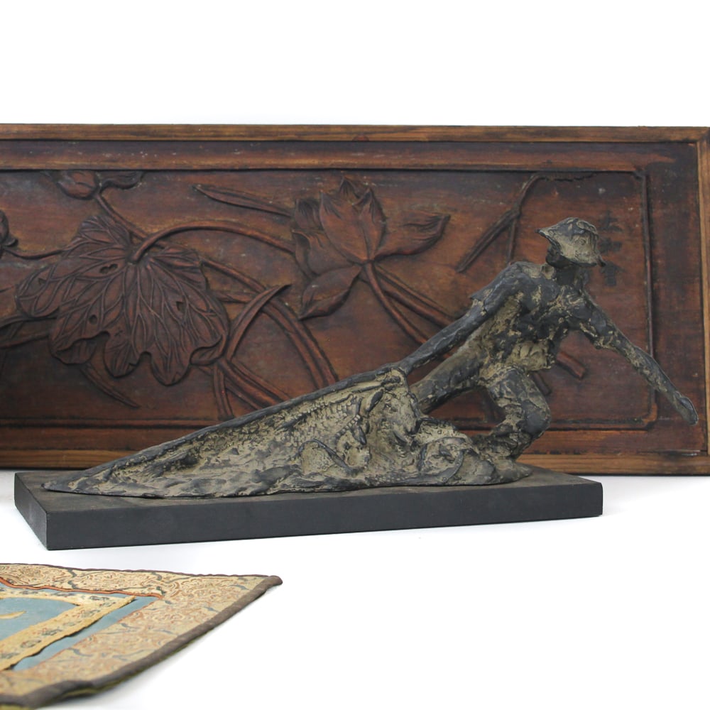 Assorted Decorative Items, 22 - 10