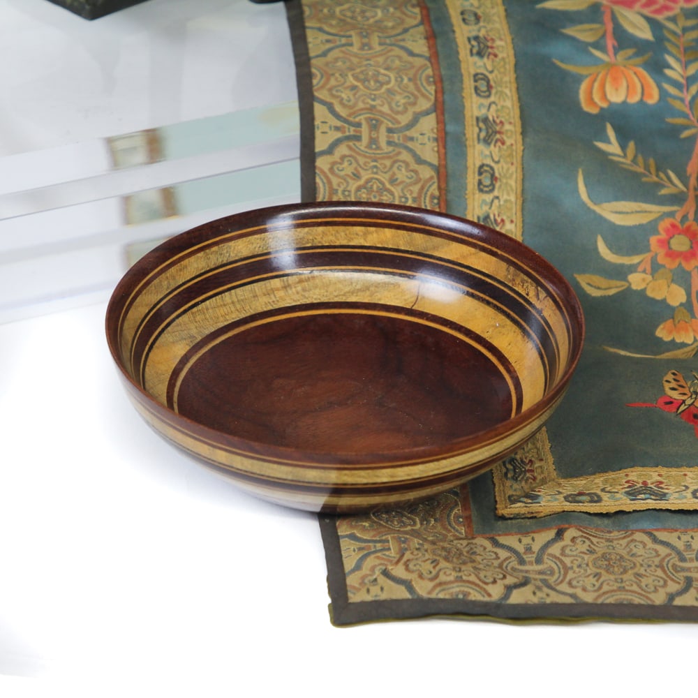 Assorted Decorative Items, 22 - 4