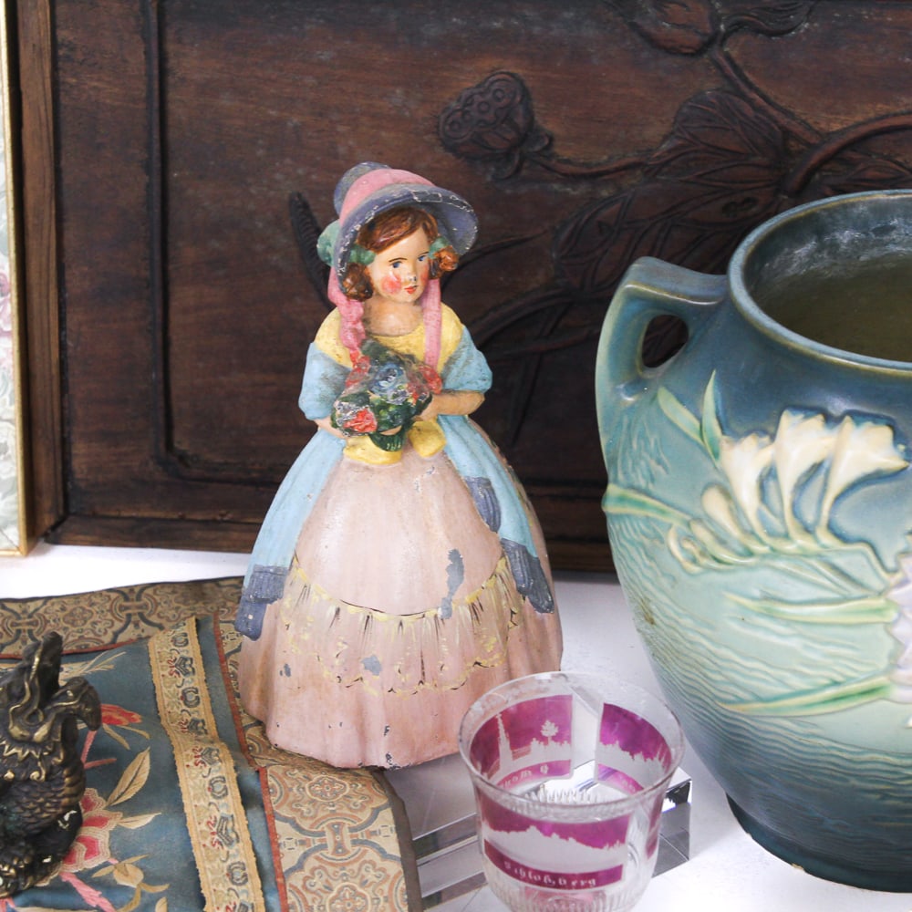 Assorted Decorative Items, 22 - 6