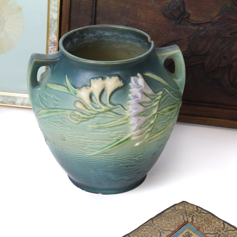 Assorted Decorative Items, 22 - 9