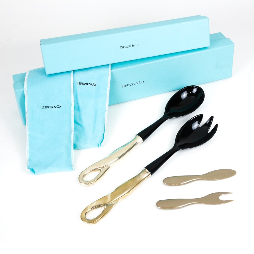 Peretti for Tiffany Sterling Serving Fork & Spoon: Elsa Peretti for Tiffany & Co. sterling silver and resin "Padova" salad serving spoon and fork set, Italian, mark to reverse handle. [11" L]. Overall condition is good, tarnished.