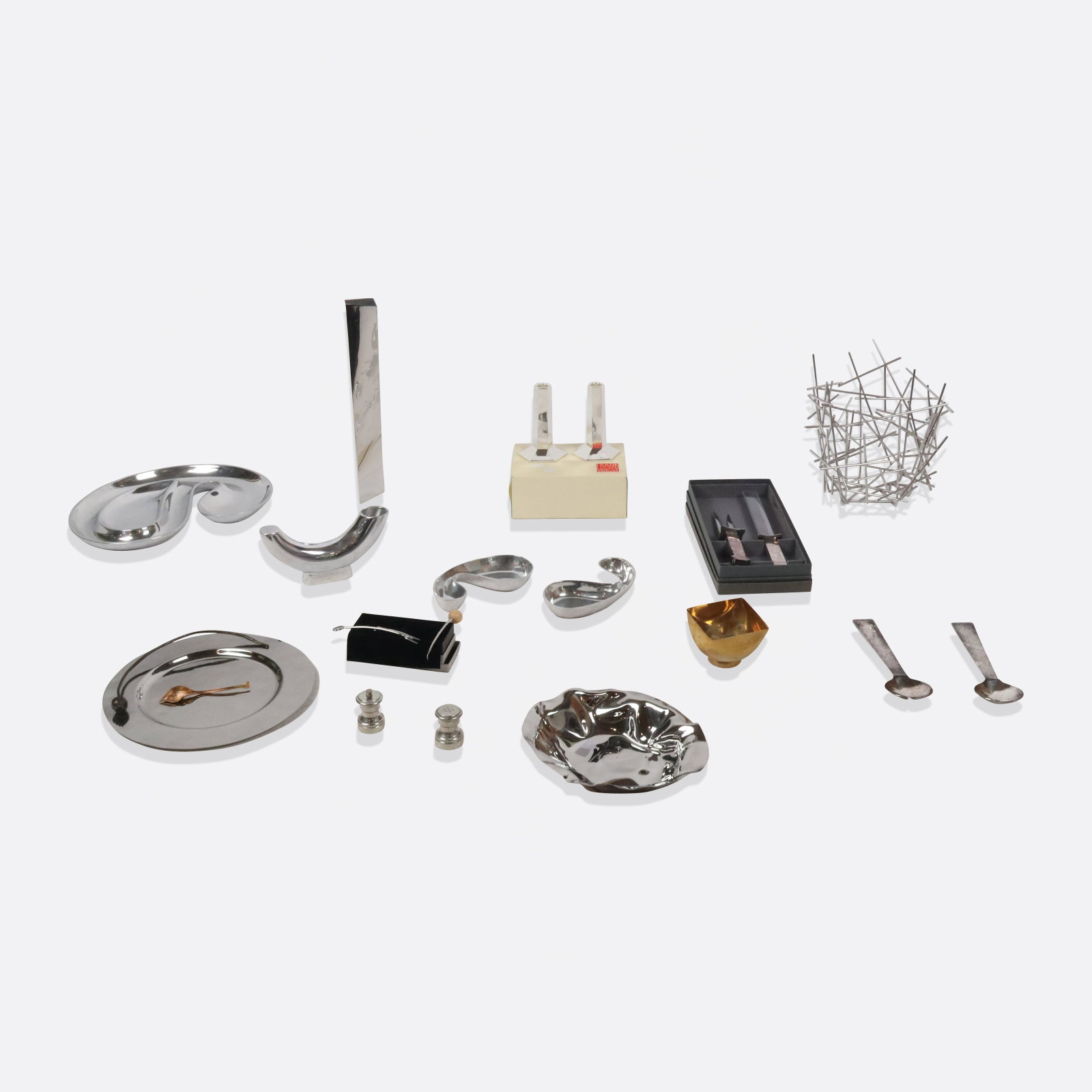 Hadid, Noguchi, Alessi Et Al. Metal Items, 16+ (1 of 13)