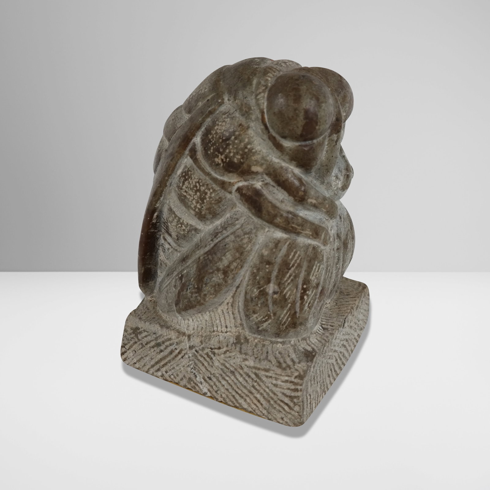 Jane CANFIELD Carved Stone Sculpture of a Bee (1 of 9)