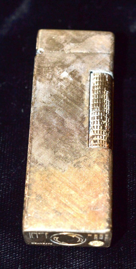 Vintage 14k Gold Dunhill Lighter: Gas lighter with top of lid inscribed "SOL". Not tested. Wear consistent with age and use. Sold as is.