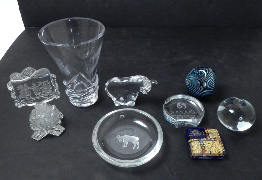 Assorted Decorative Glass and Crystal: Comprises: nut dishes, paperweights, vase and perfume. Makers include Rosenthal, Val St. Lambert, Daum France, and others. 8 items total. [Tallest: 8" H]. Few chips, most in good condition.