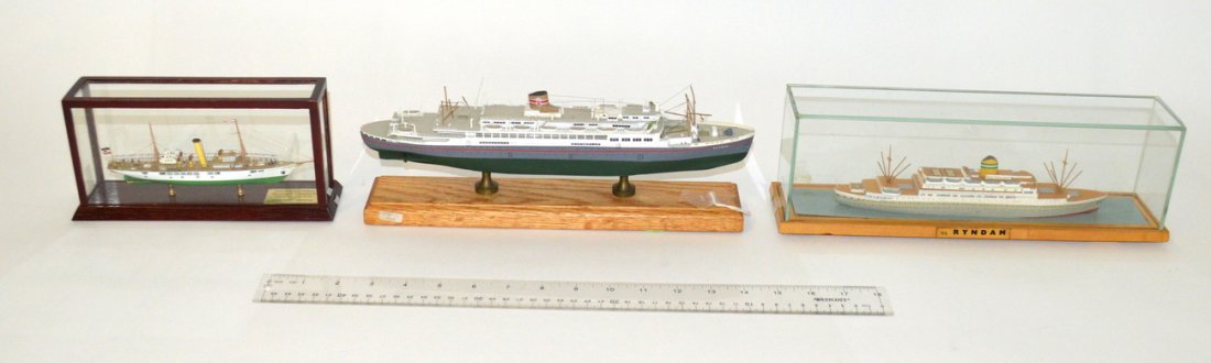 3 Ship Models - Ocean Liners & Yacht: Comprises: 1.) Plastic model of the "Batory." Stern to bow: 12 3/4" L. 2.) Cased wood model of the "S.S. Ryndam." Made by Wagner Modellbau, Flensburg, Germany. Overall: 12 7/8" W x 3" D x 4 1/8" H. 3.