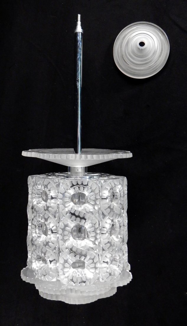 Lalique Pendant Fixture: Lalique, France abstract sectional pendant fixture. [Overall: 13 1/2" Dia x 32 3/4" H]. In overall good condition.