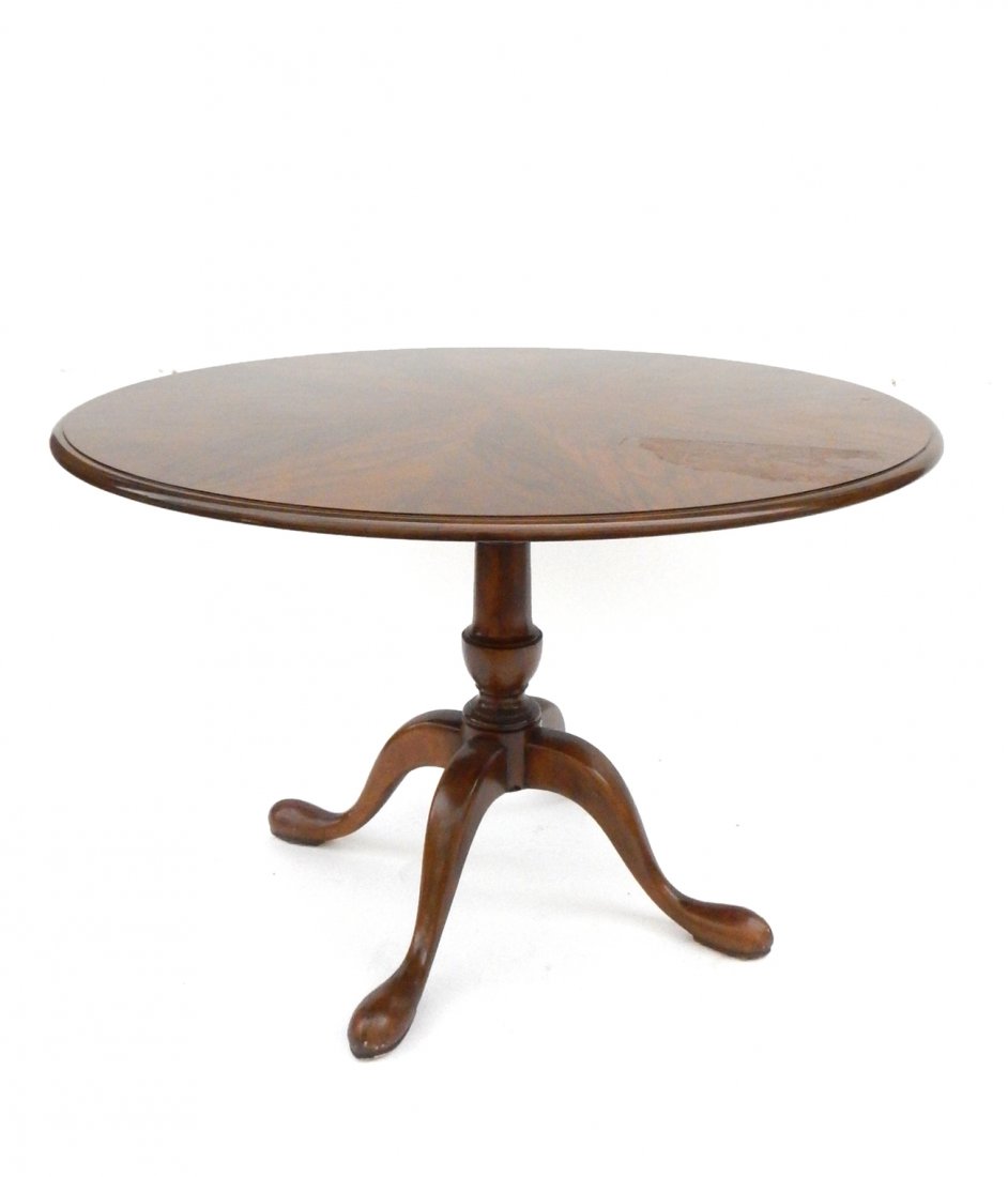 Round Oak Dining Table by Baker (1 of 8)