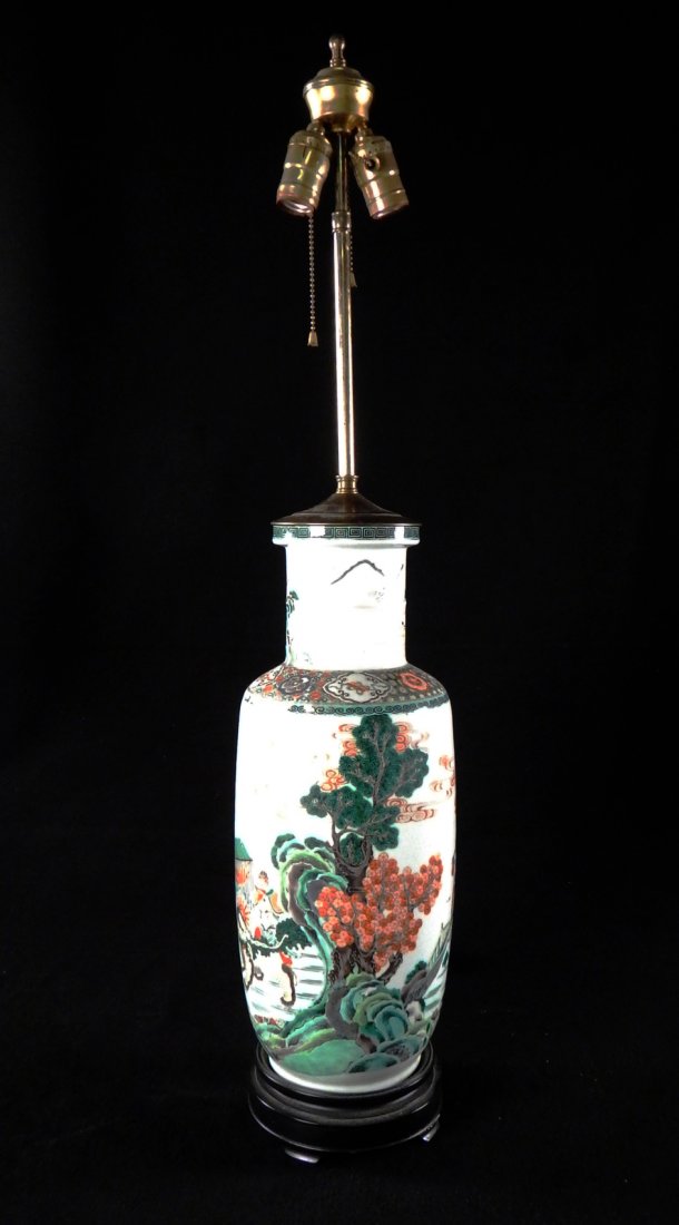 Chinese Vase Form Table Lamp (1 of 5)