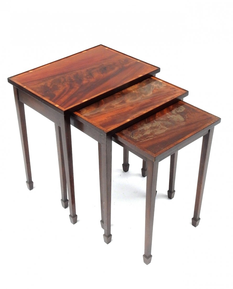 Sheraton Style Nest of 3 Tables (1 of 10)