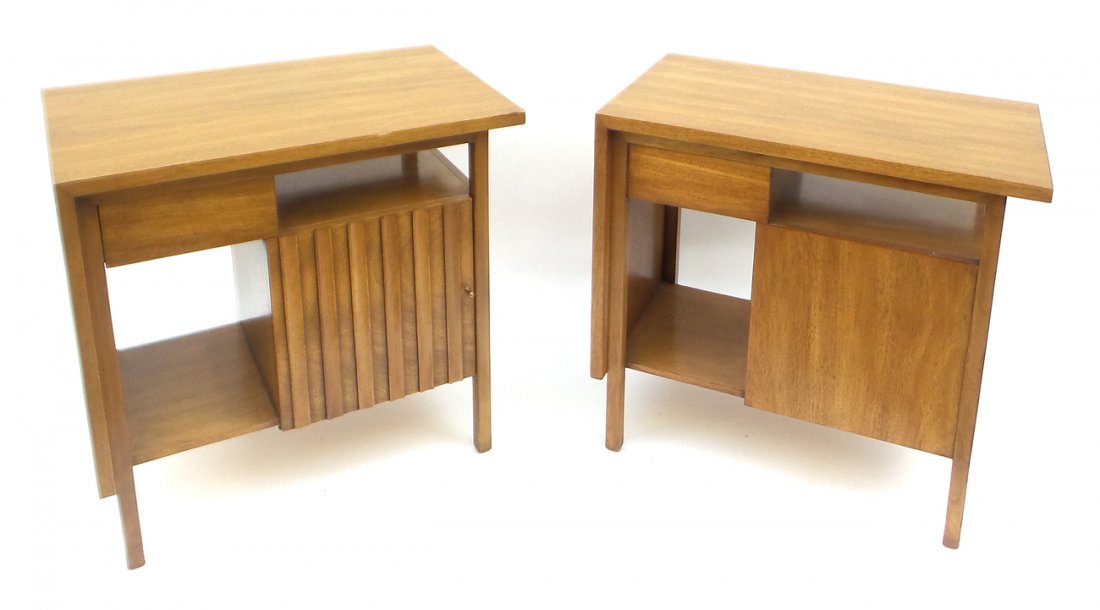 John Widdicomb, Pair of Bedside Tables (1 of 8)