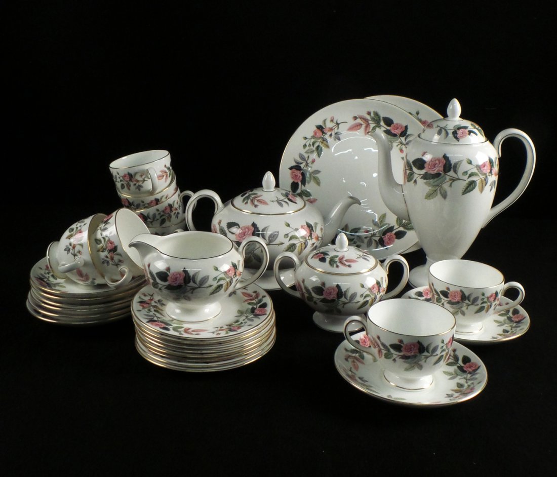 Partial Wedgwood Dinner Set, 25+ pc. (1 of 8)