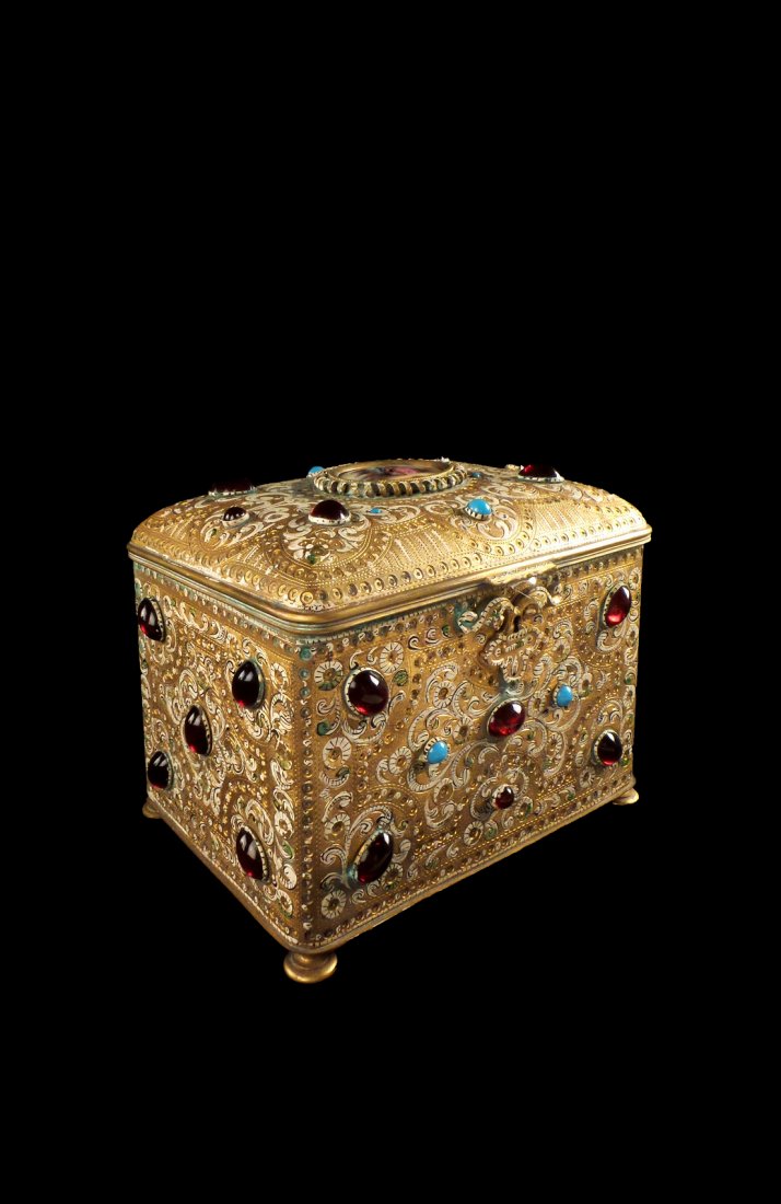 Enamel and Jeweled Hinged Box (1 of 5)