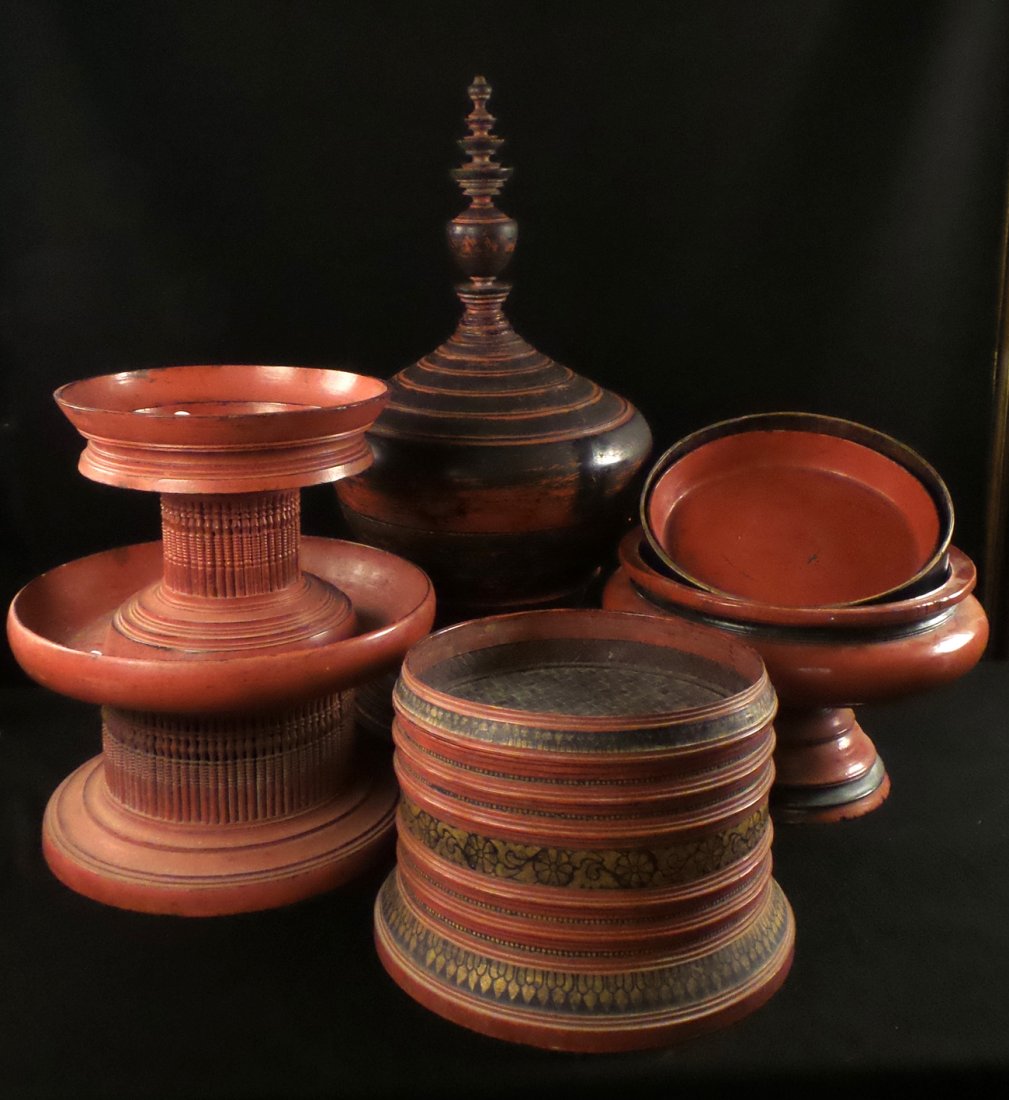 9 Painted Wood Bowls and Containers (1 of 7)