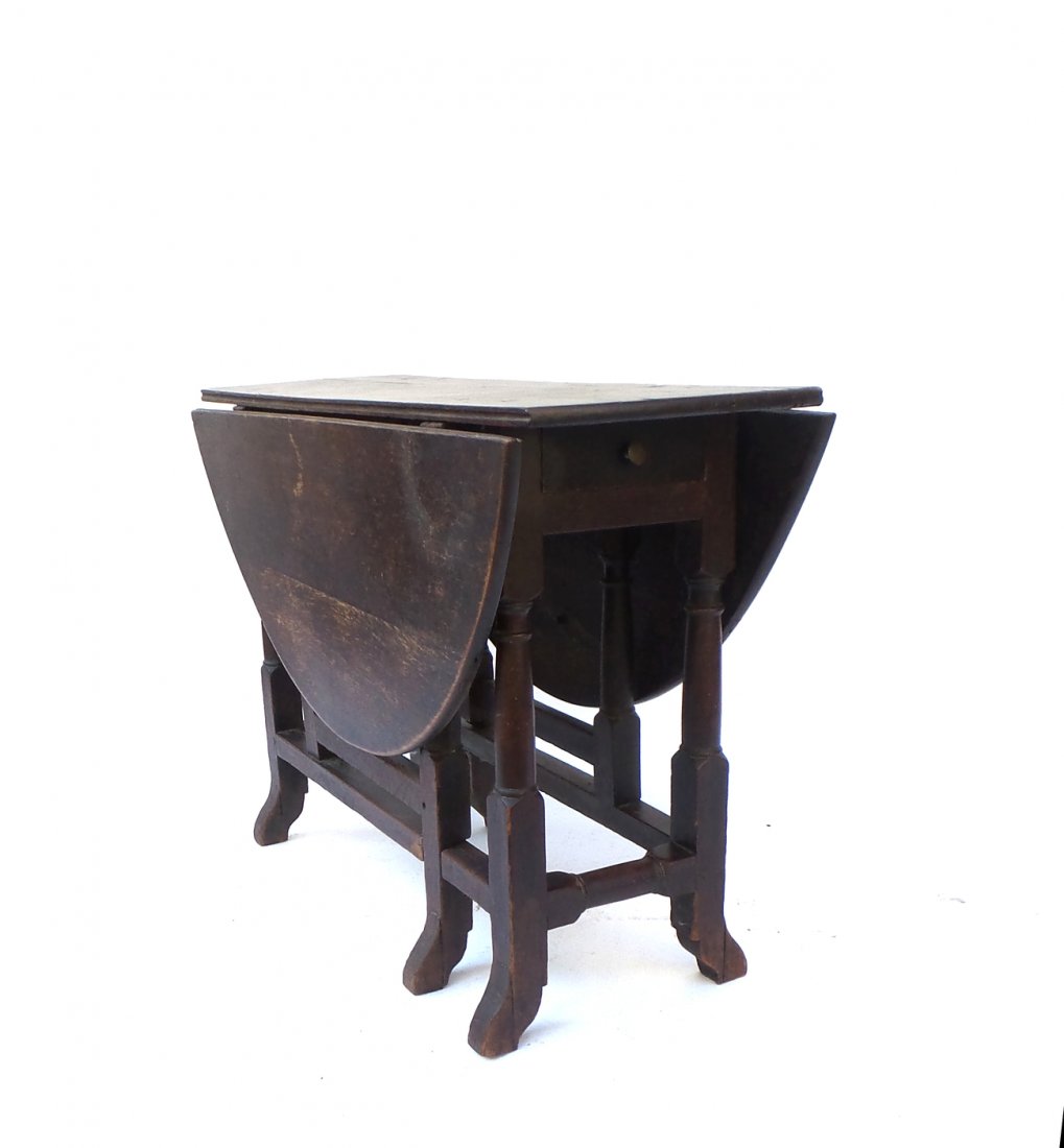 William and Mary Oak Gateleg Table (1 of 10)