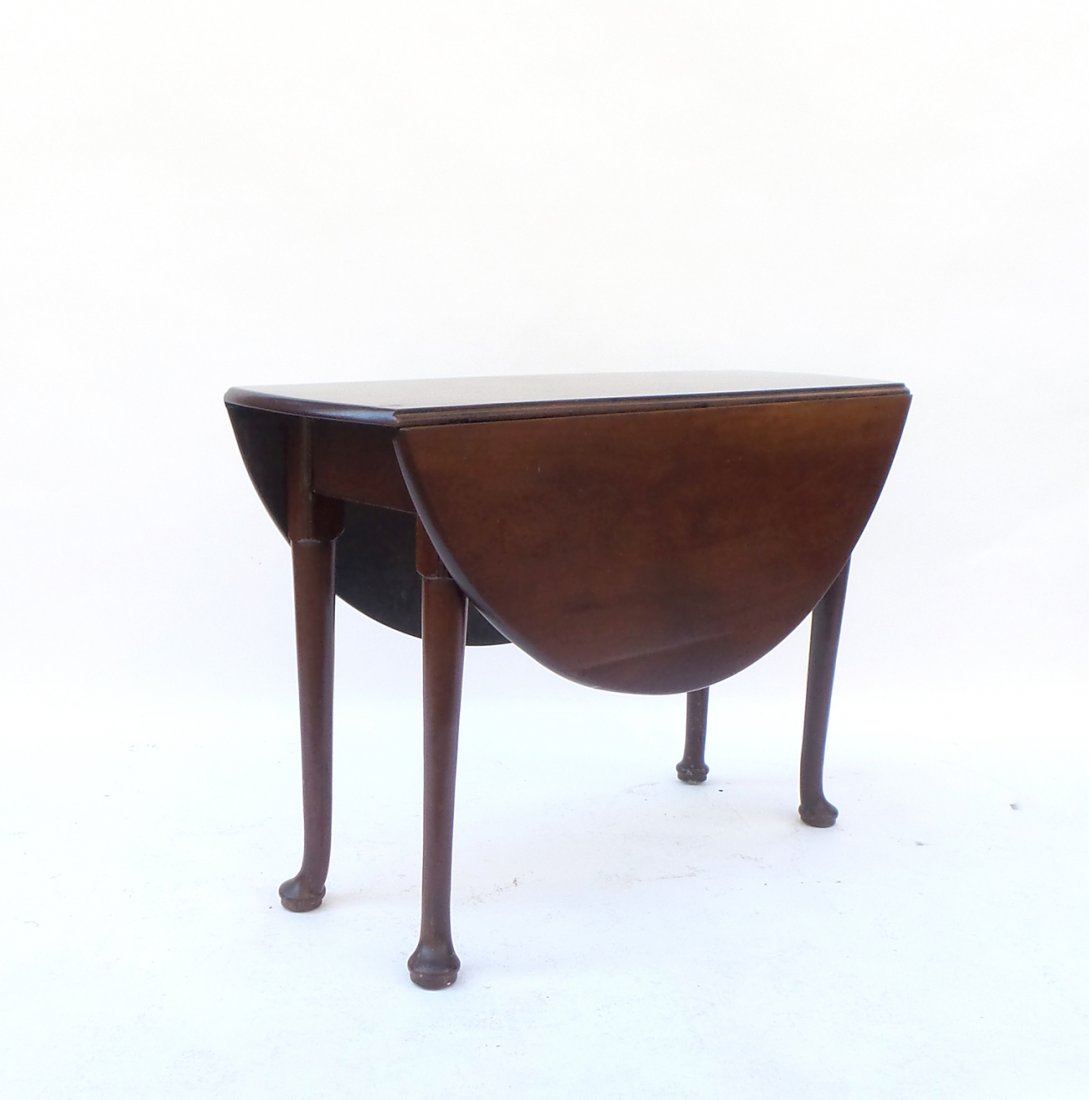 Georgian Mahogany Drop-Leaf Dining Table (1 of 9)