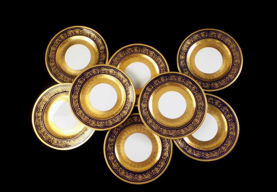 8 English Parcel Gilt Service Plates (1 of 4)