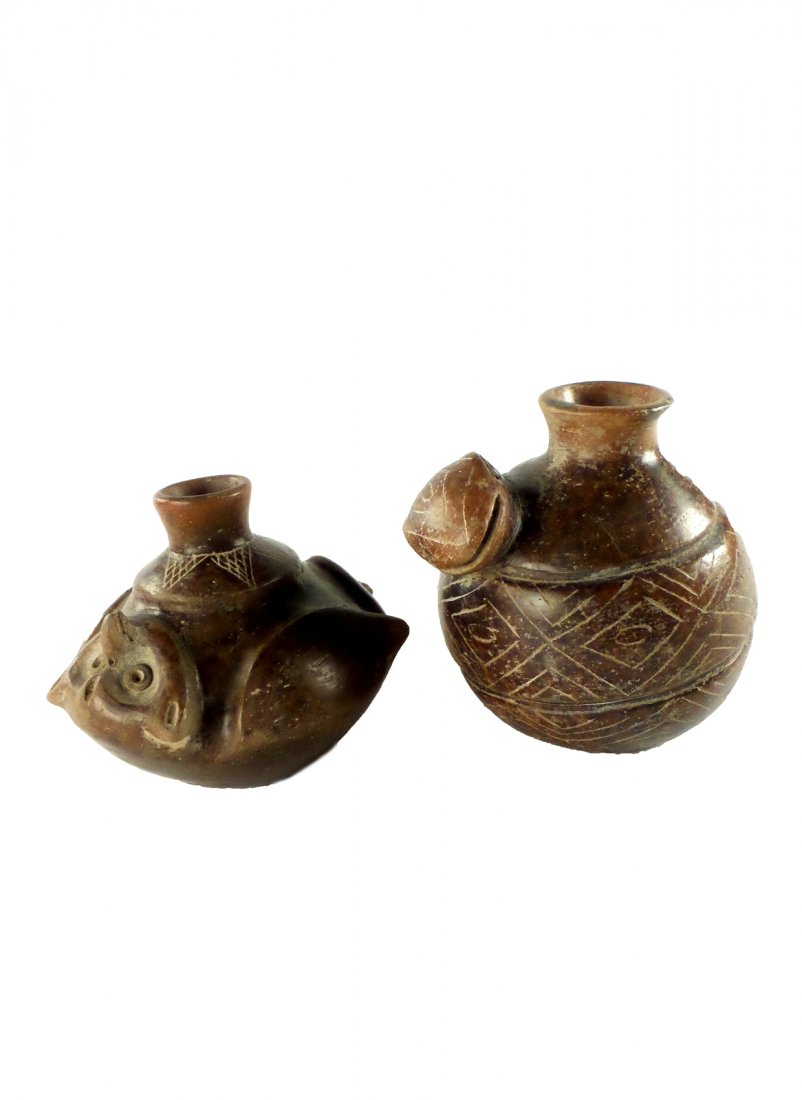 Two Pre-Columbian-Style Animal Vessels (1 of 8)