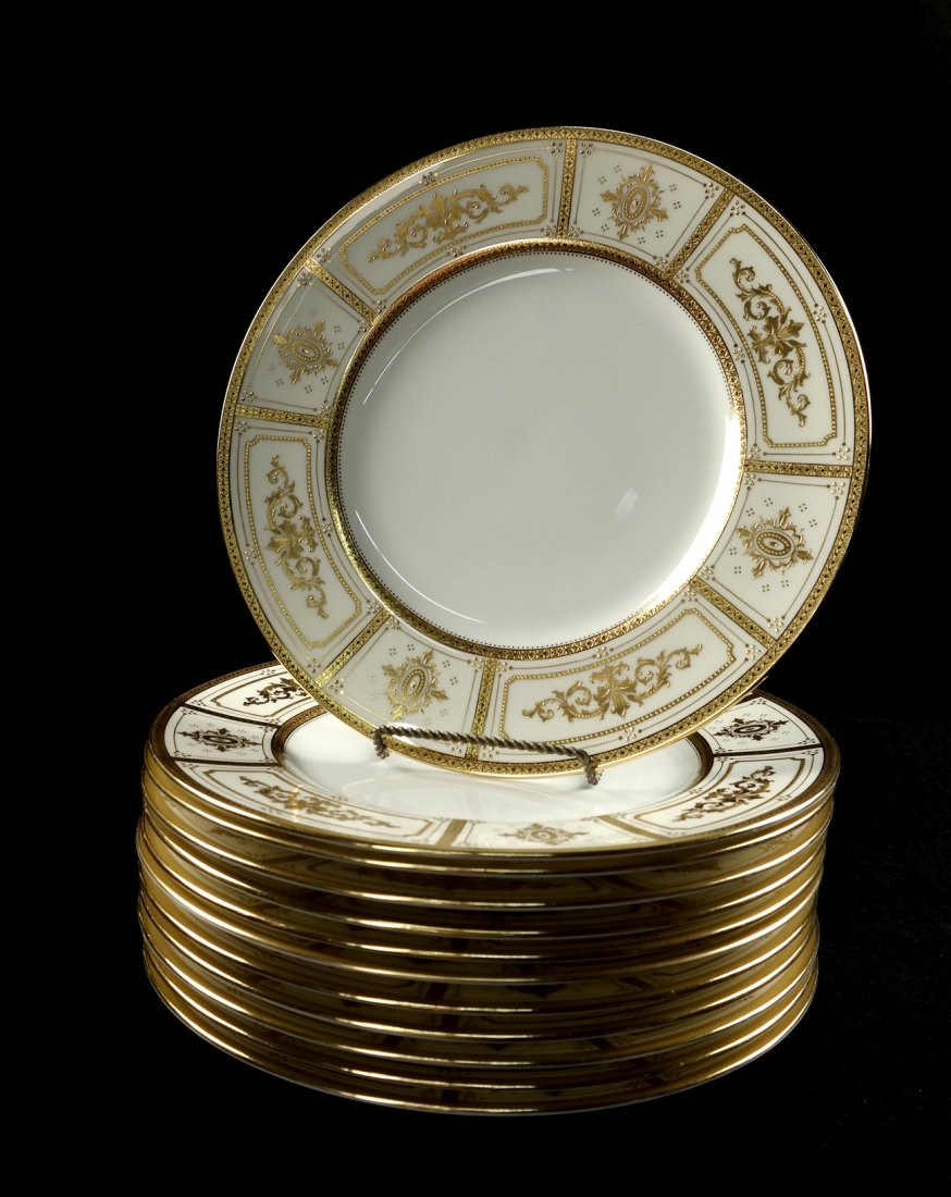 Set of Twelve Minton Dinner Plates (1 of 7)