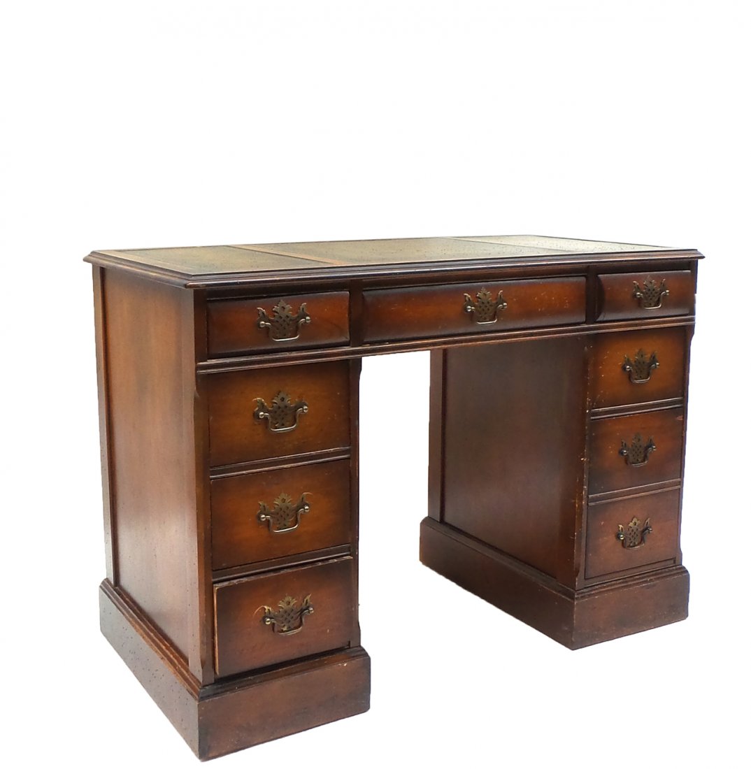 Leather Top Kneehole Desk (1 of 8)