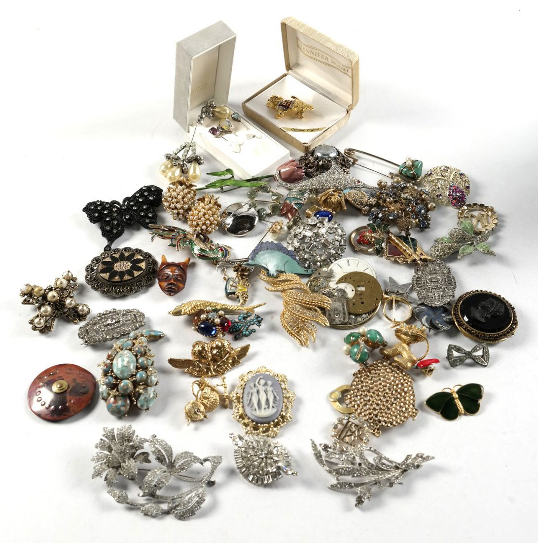 "Robert Original" and Other Pins (1 of 8)