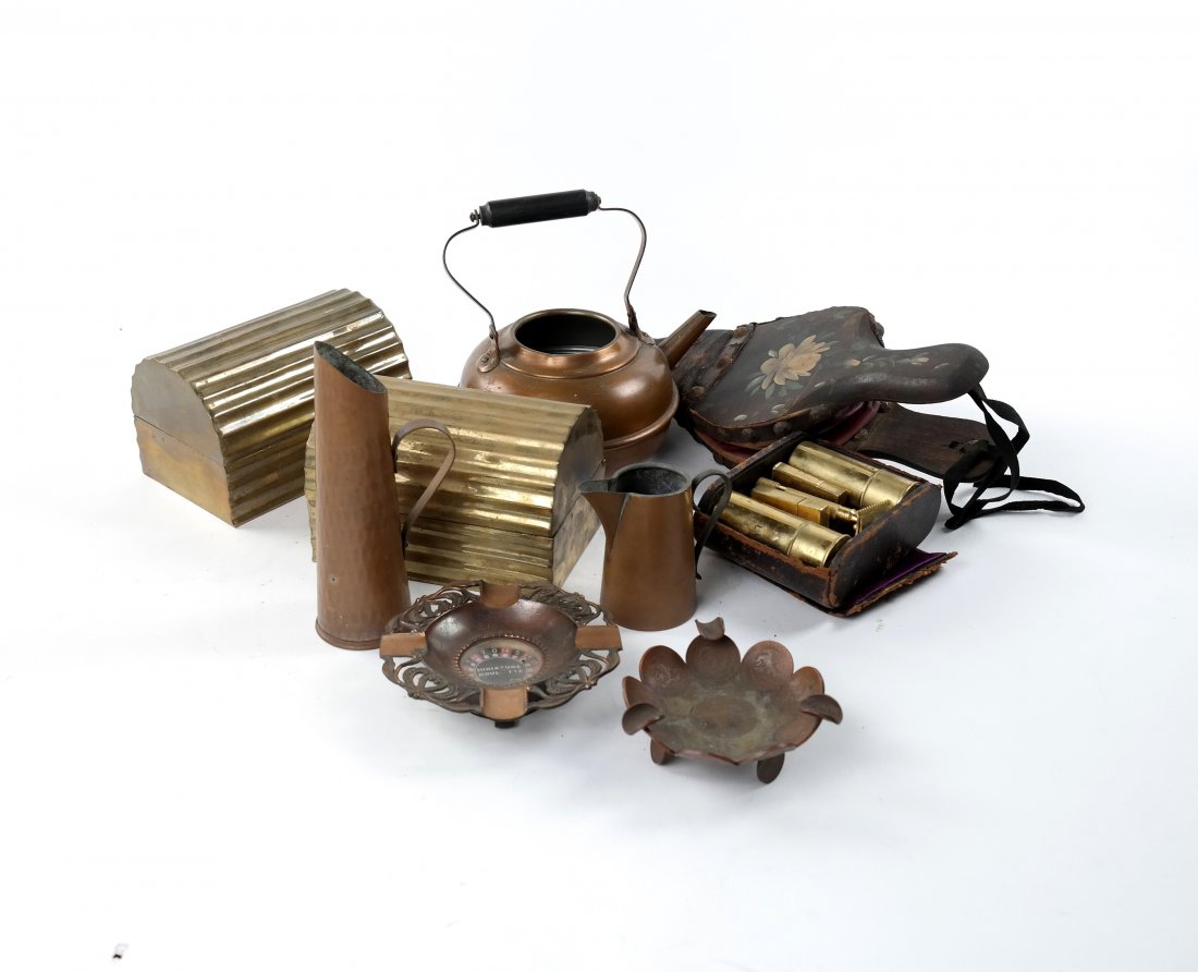 9 Decorative Brass and Copper Items (1 of 6)
