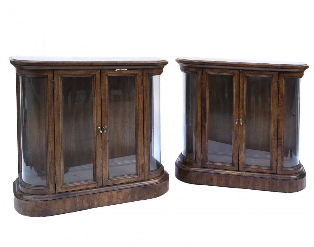 Pair of Contemporary Low Vitrines (1 of 6)