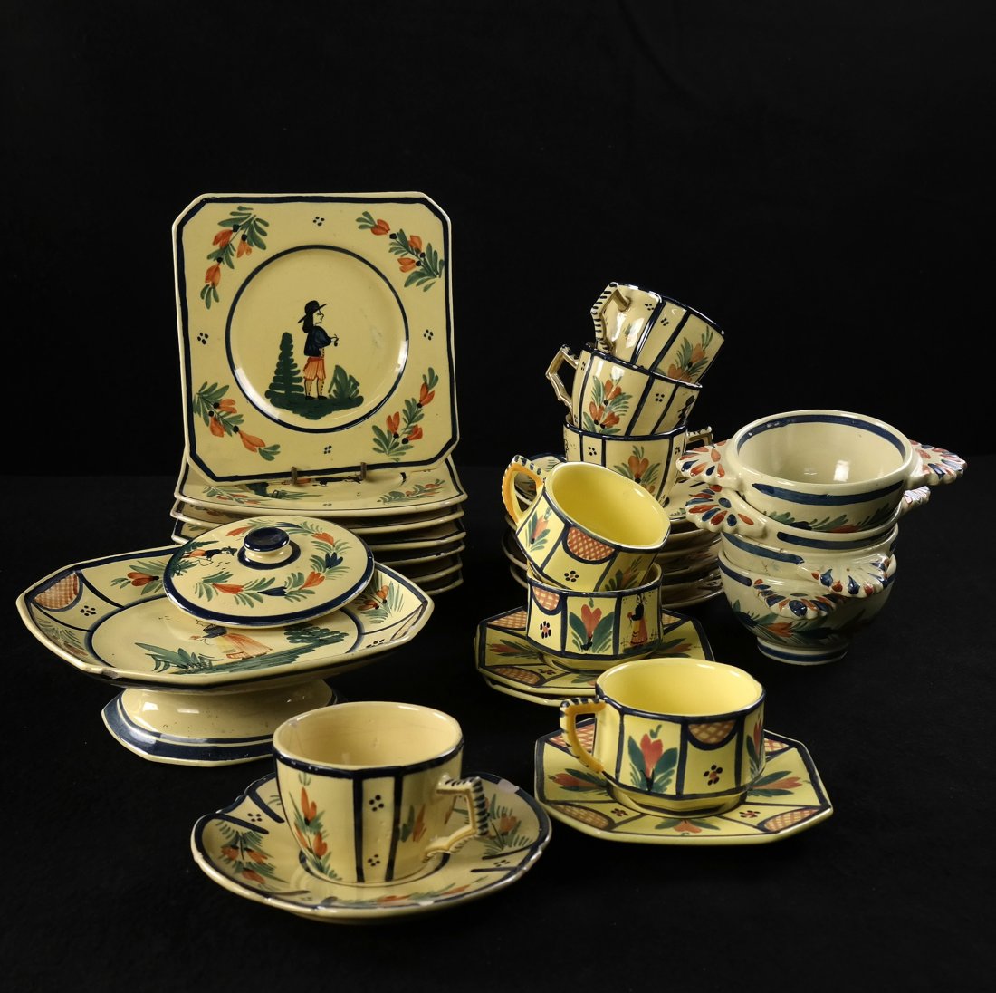 Quimper Pottery Luncheon Set (1 of 10)