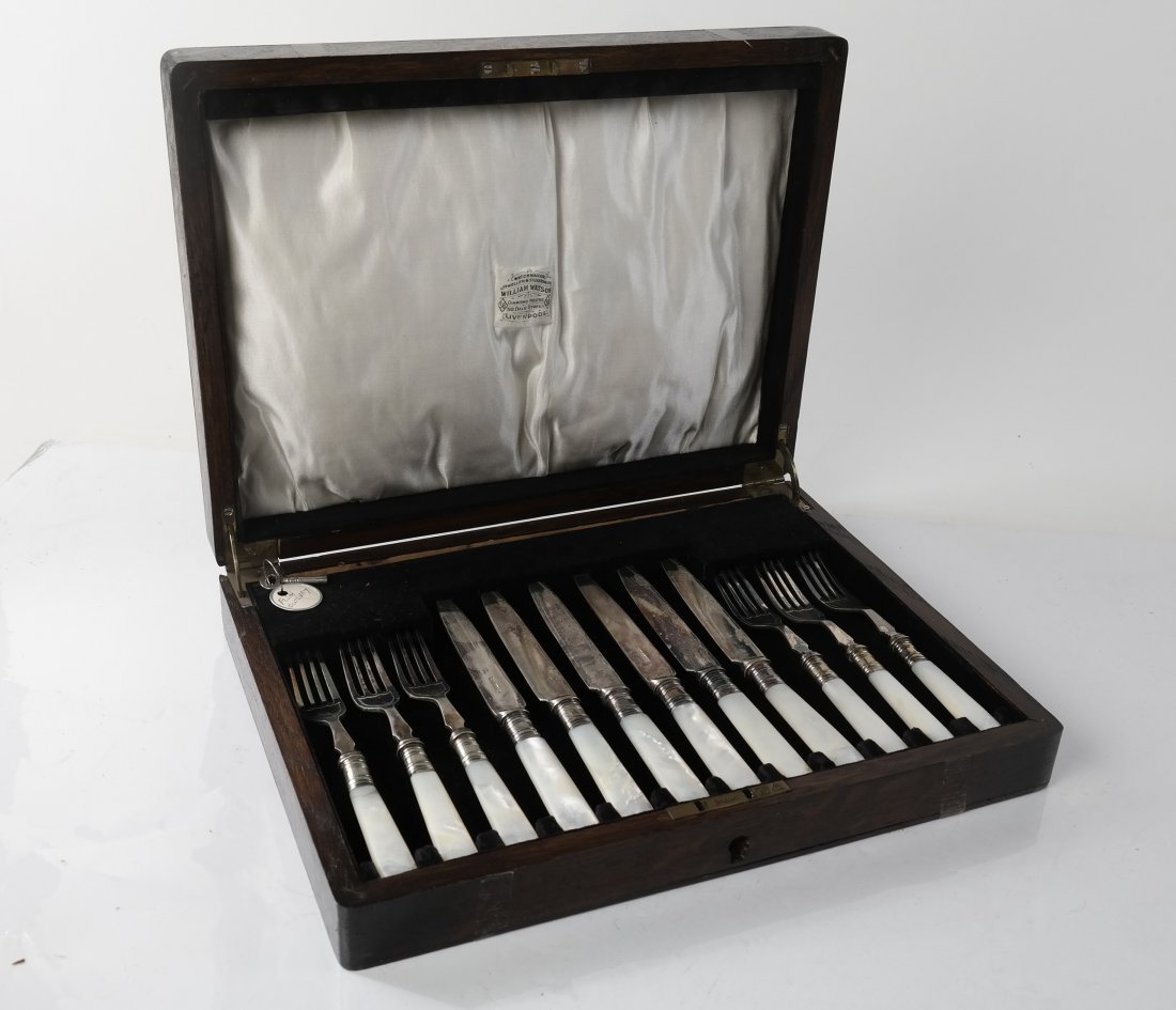 Silver Plate Mother-of-Pearl Fish Set (1 of 6)