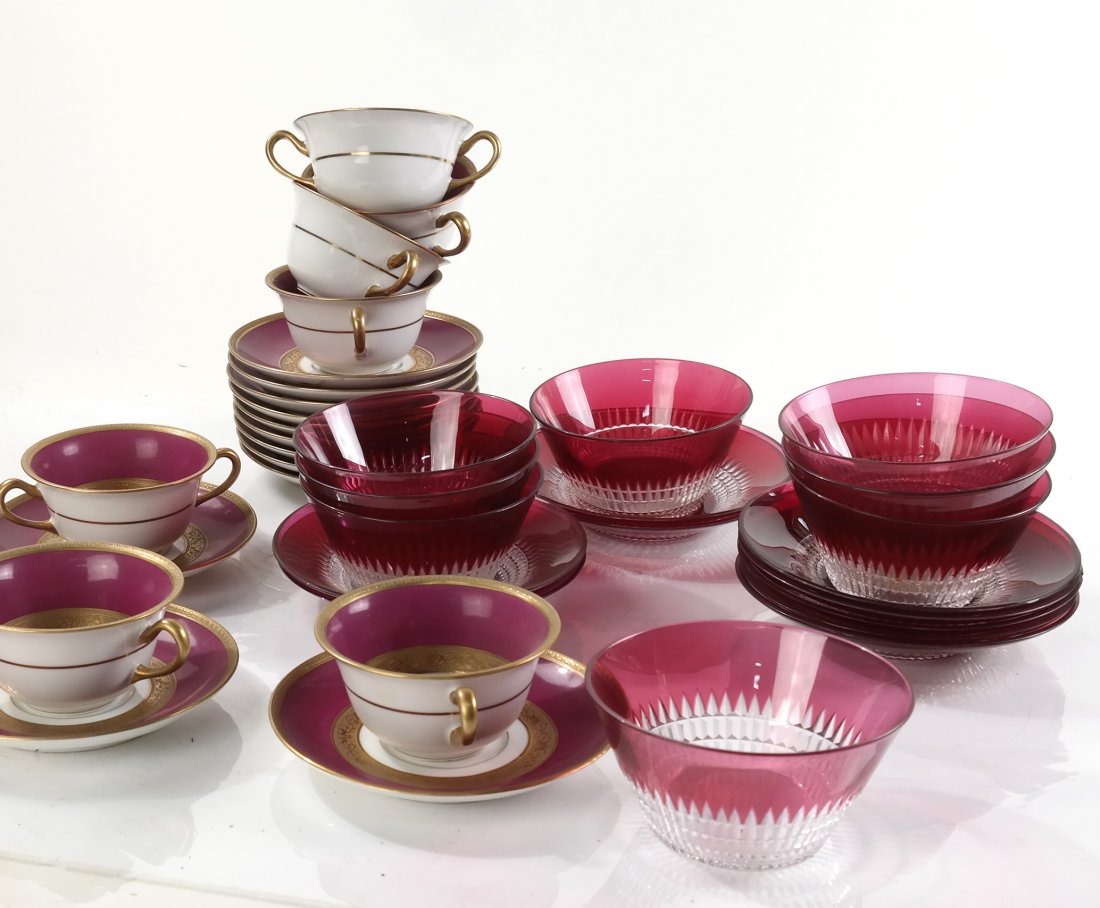 Group of Vintage Tablewares (1 of 7)