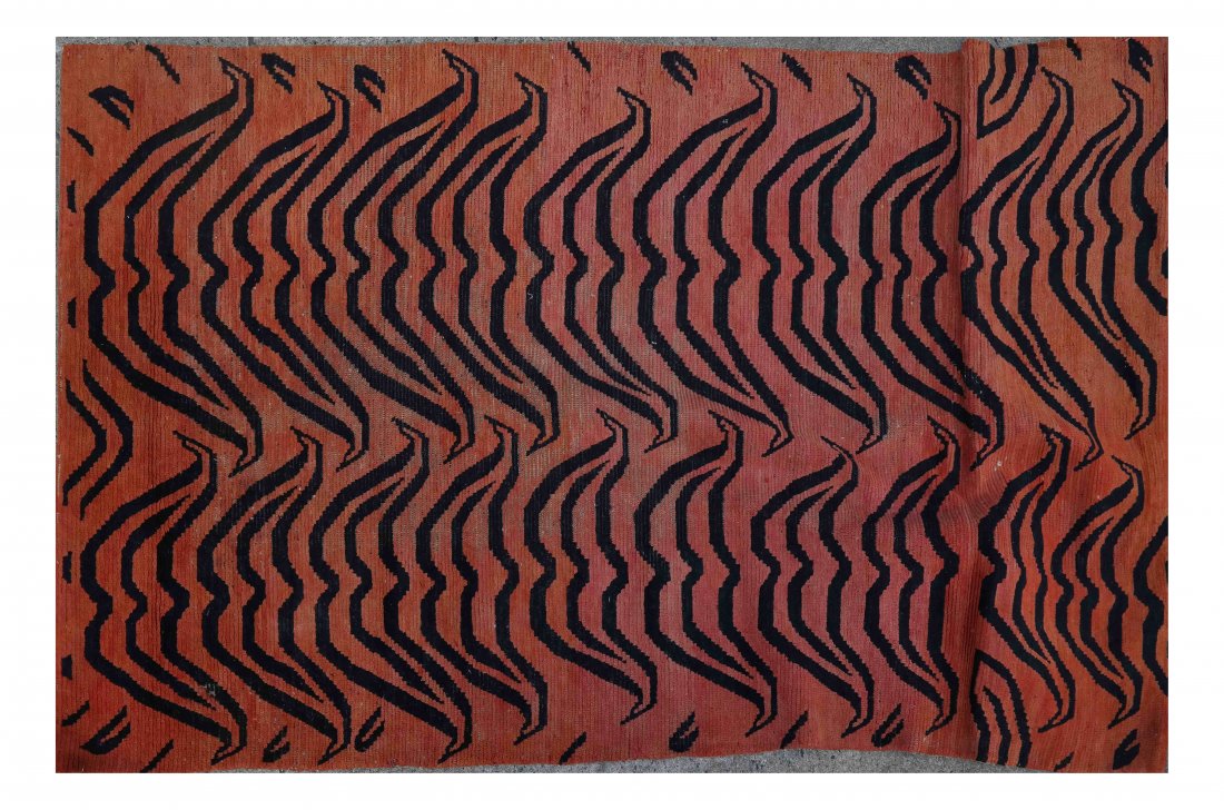 Orange Geometric Runner (1 of 4)