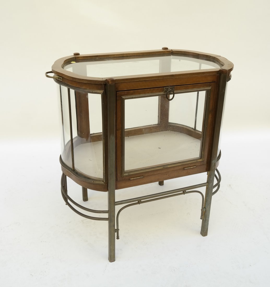 Oval Display Case (1 of 7)