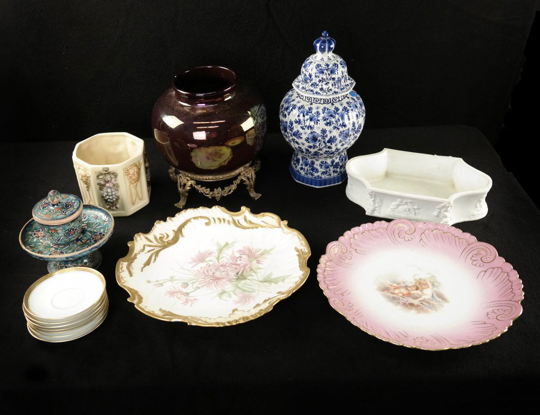 Group of Assorted Ceramic Articles (1 of 10)