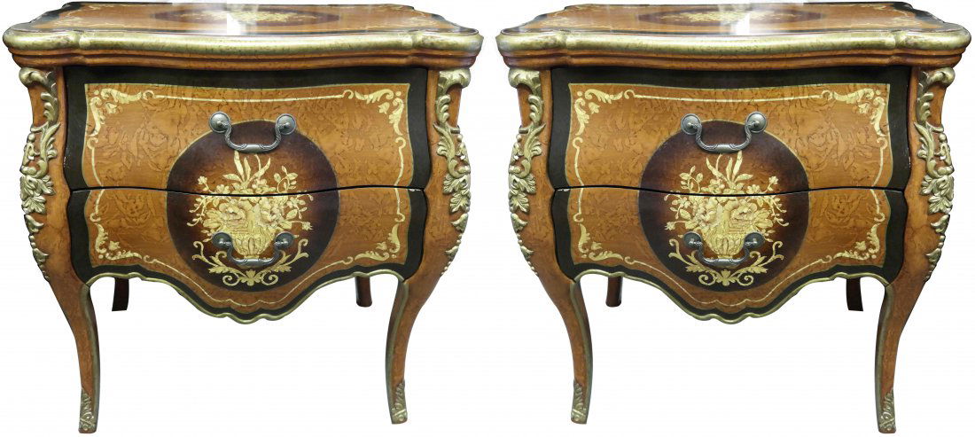 Pair of Bombe Stands (1 of 6)