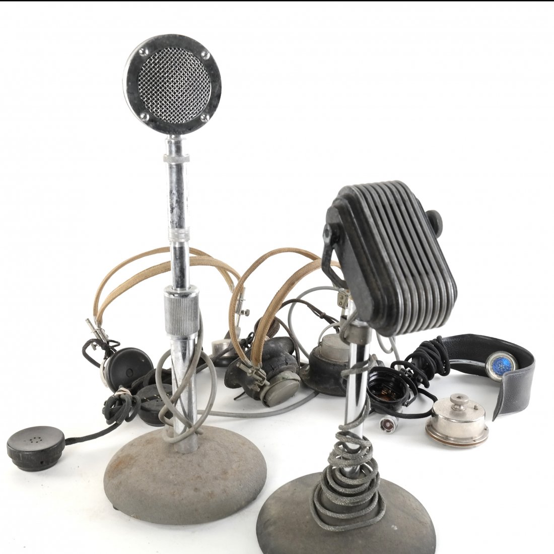 2 Vintage Microphones, 3 Headsets (1 of 6)