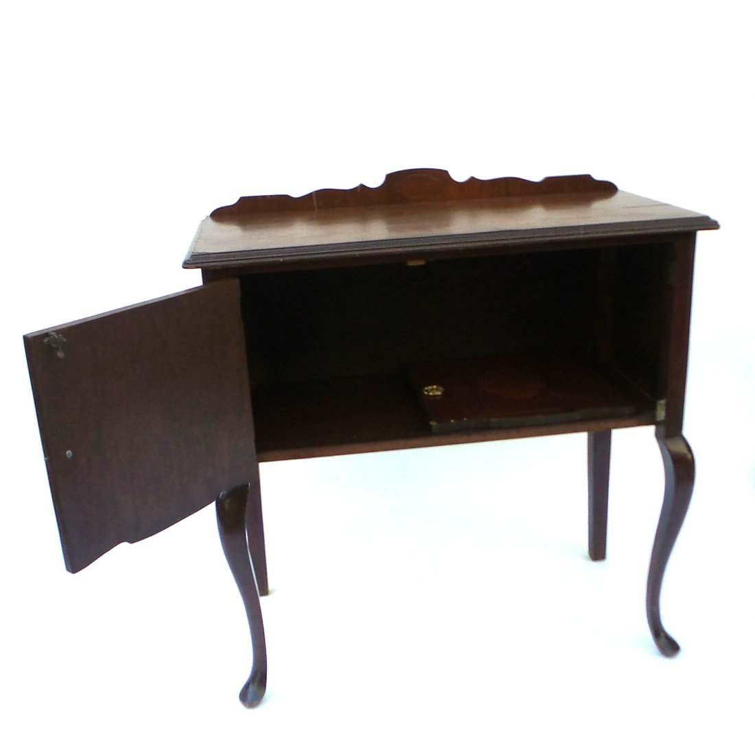 Two-Door Queen Anne-Style Server (1 of 8)