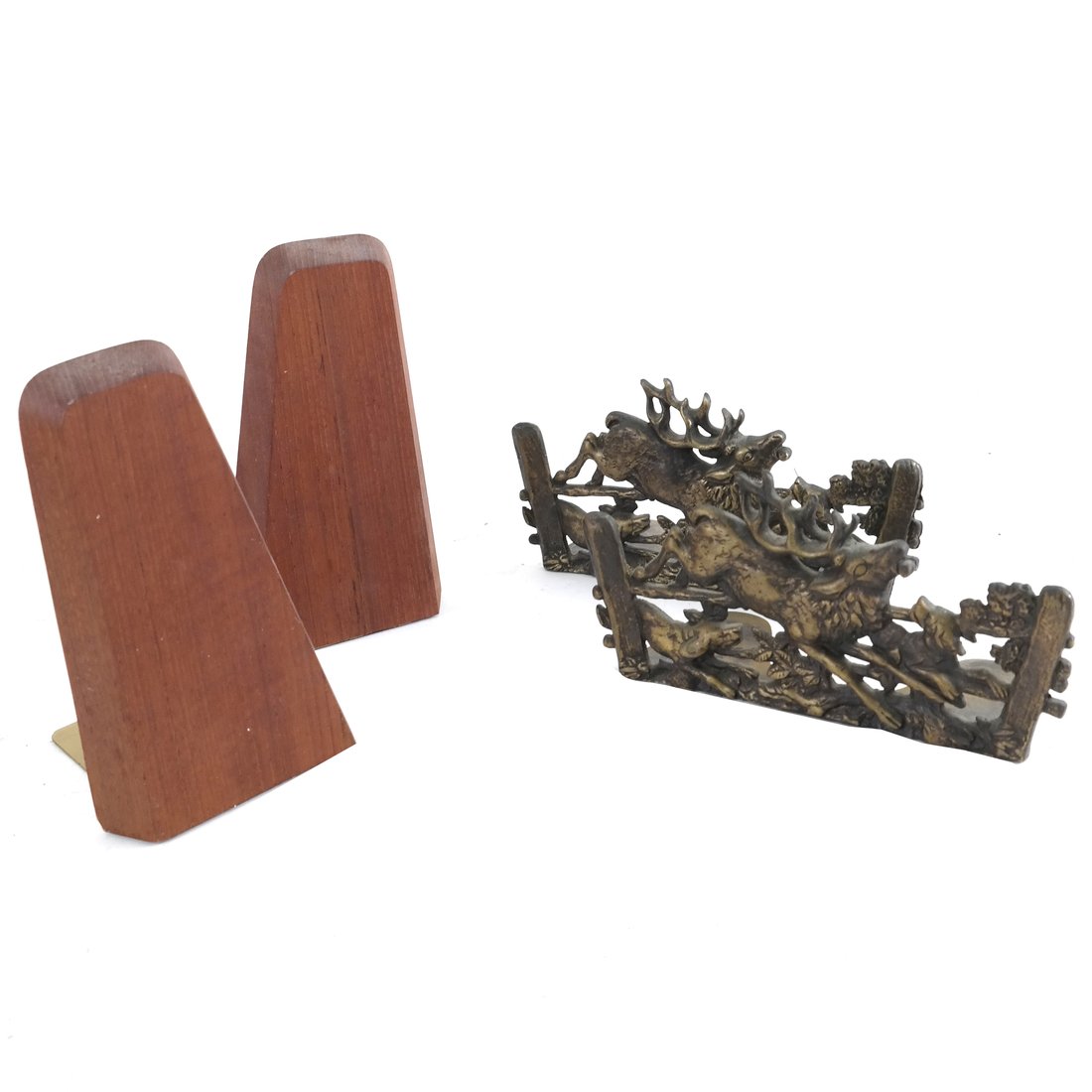 Lot of 2 Pairs of Bookends (1 of 6)