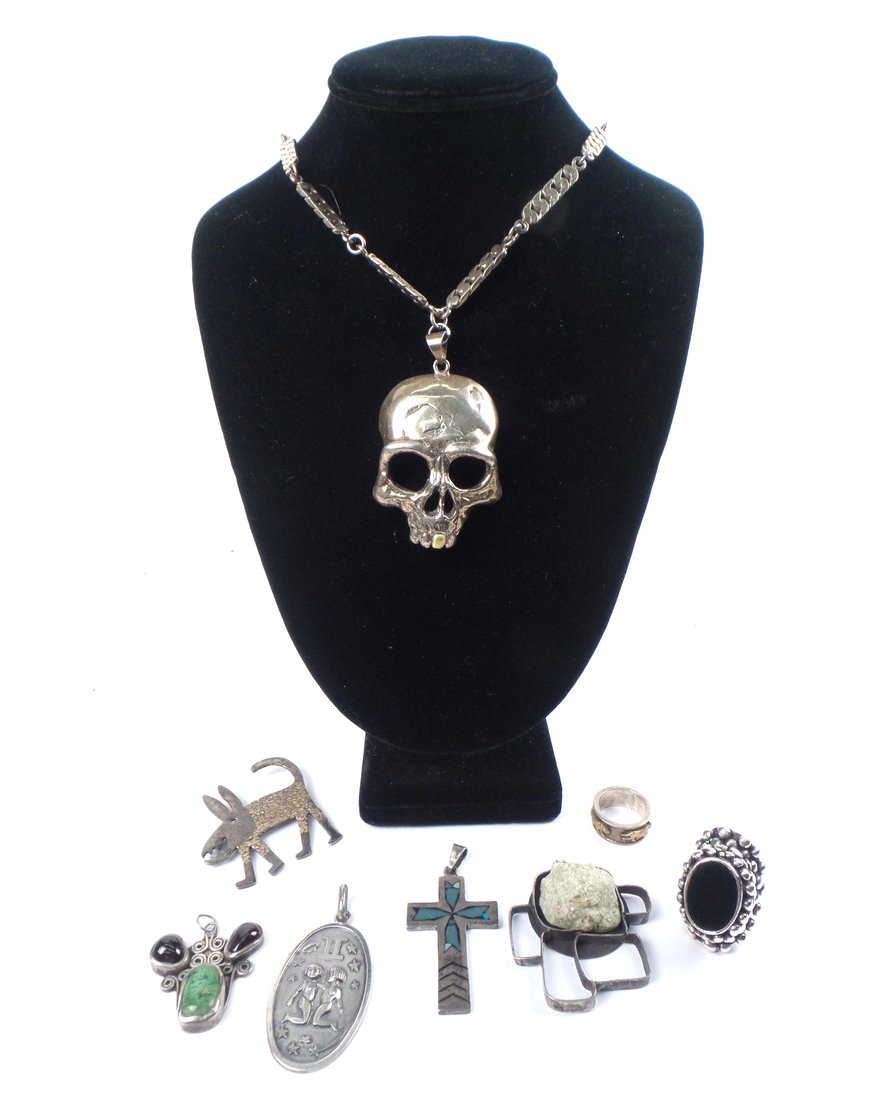 Eight Sterling Silver Items (1 of 8)