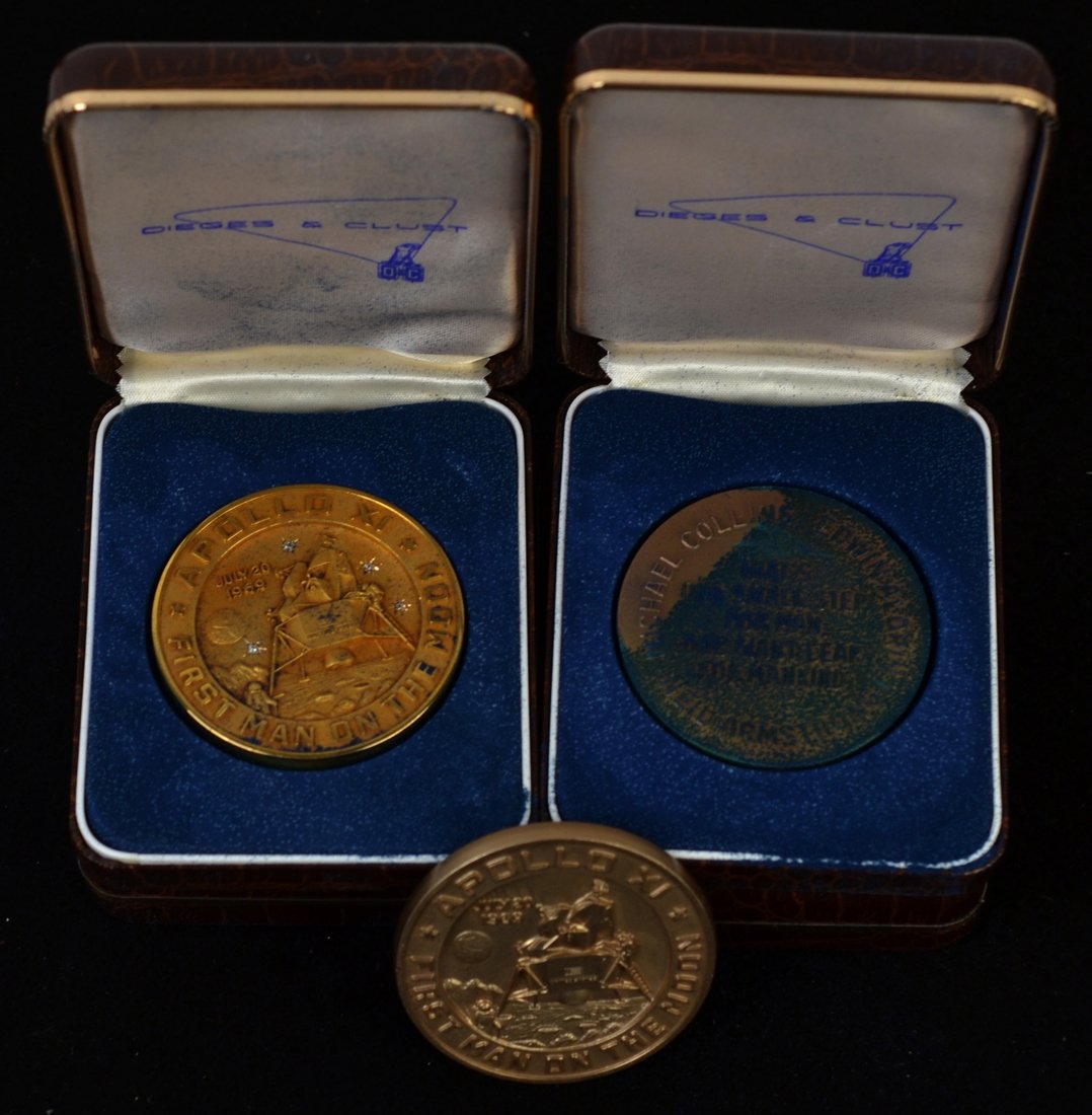 1969 US Apollo XI Medals (1 of 3)