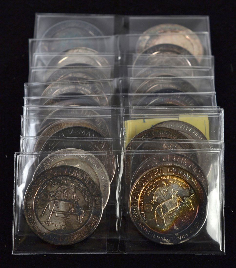 1969 US Apollo XI Medals (1 of 5)