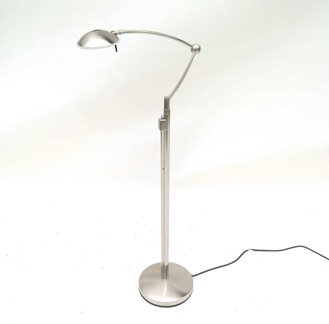 Modern Adjustable Floor Lamp (1 of 6)