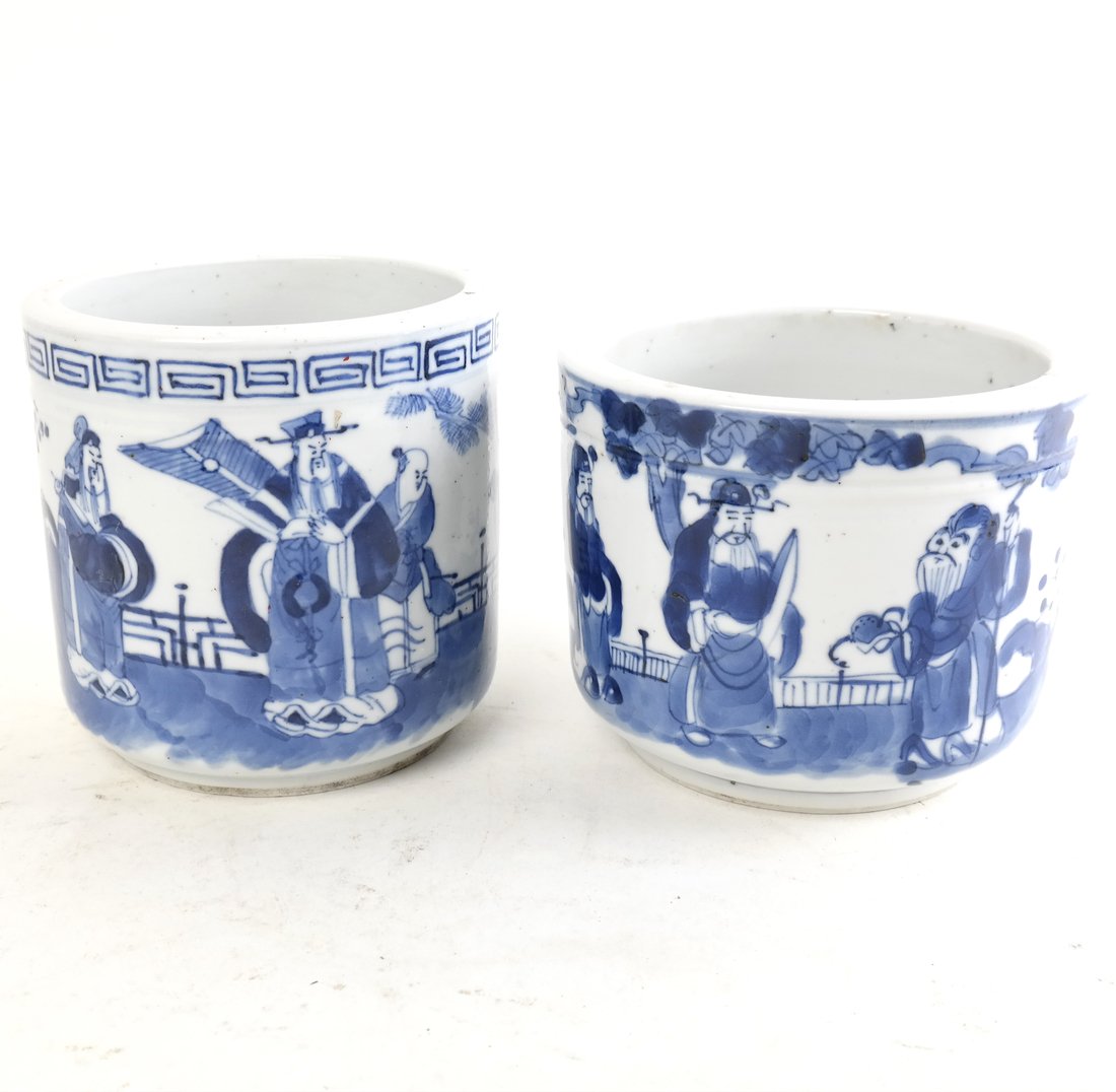 2 Chinese Blue and White Ceramic Vessels (1 of 8)