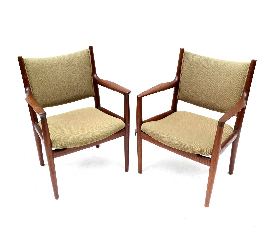 Pair of Hans Wegner Teak Chairs (1 of 5)