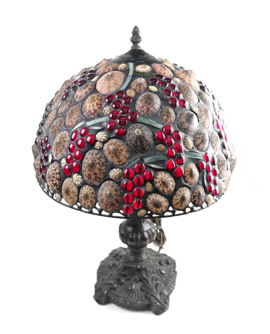 Tiffany-Style Reproduction Table Lamp (1 of 8)