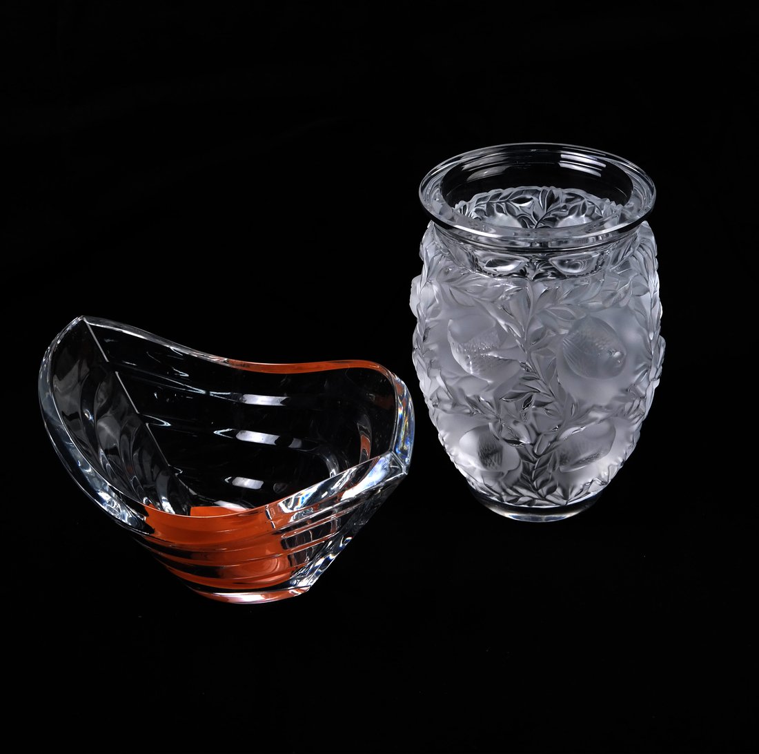 Two Glass Table Articles (1 of 9)