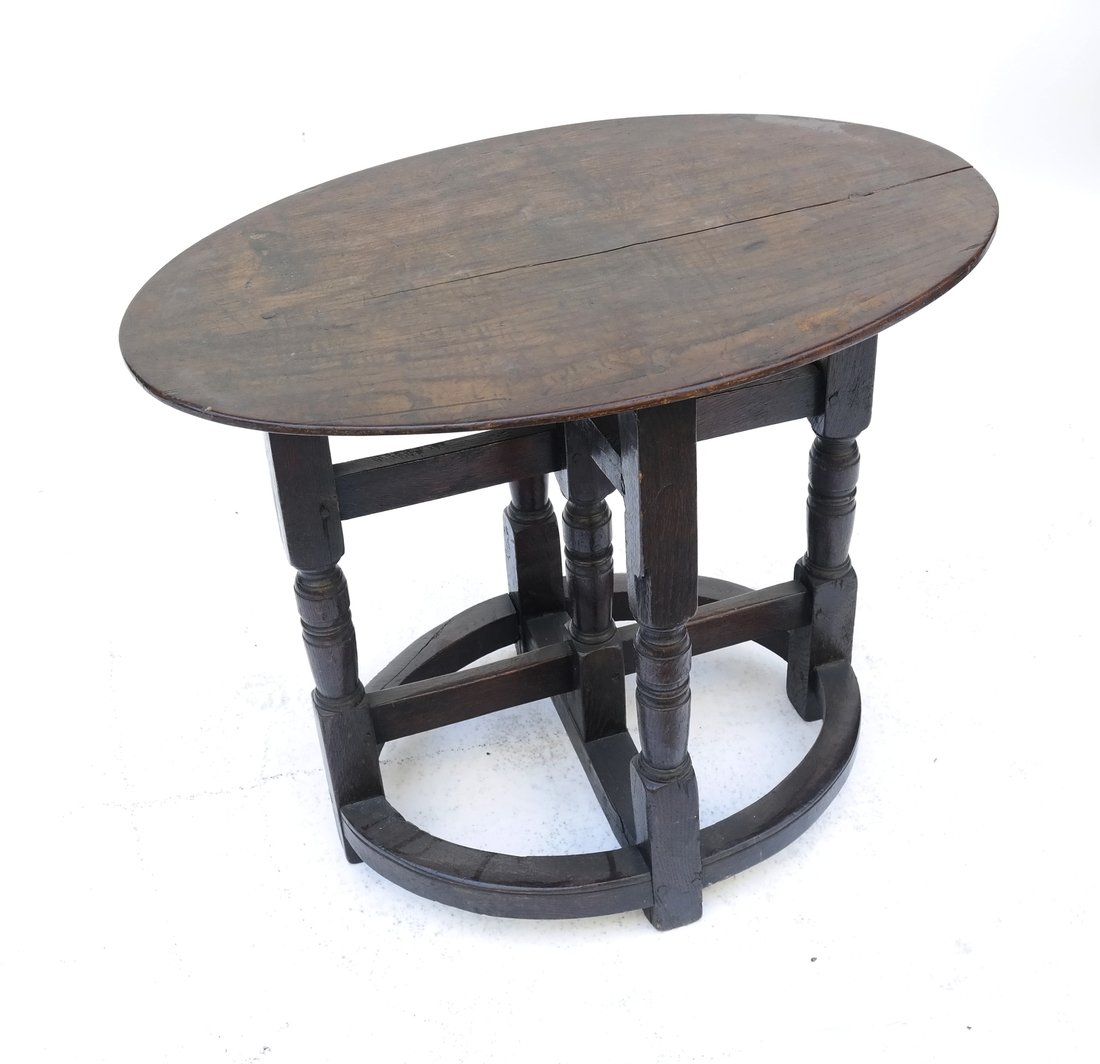 William and Mary Style Oak Side Table (1 of 7)