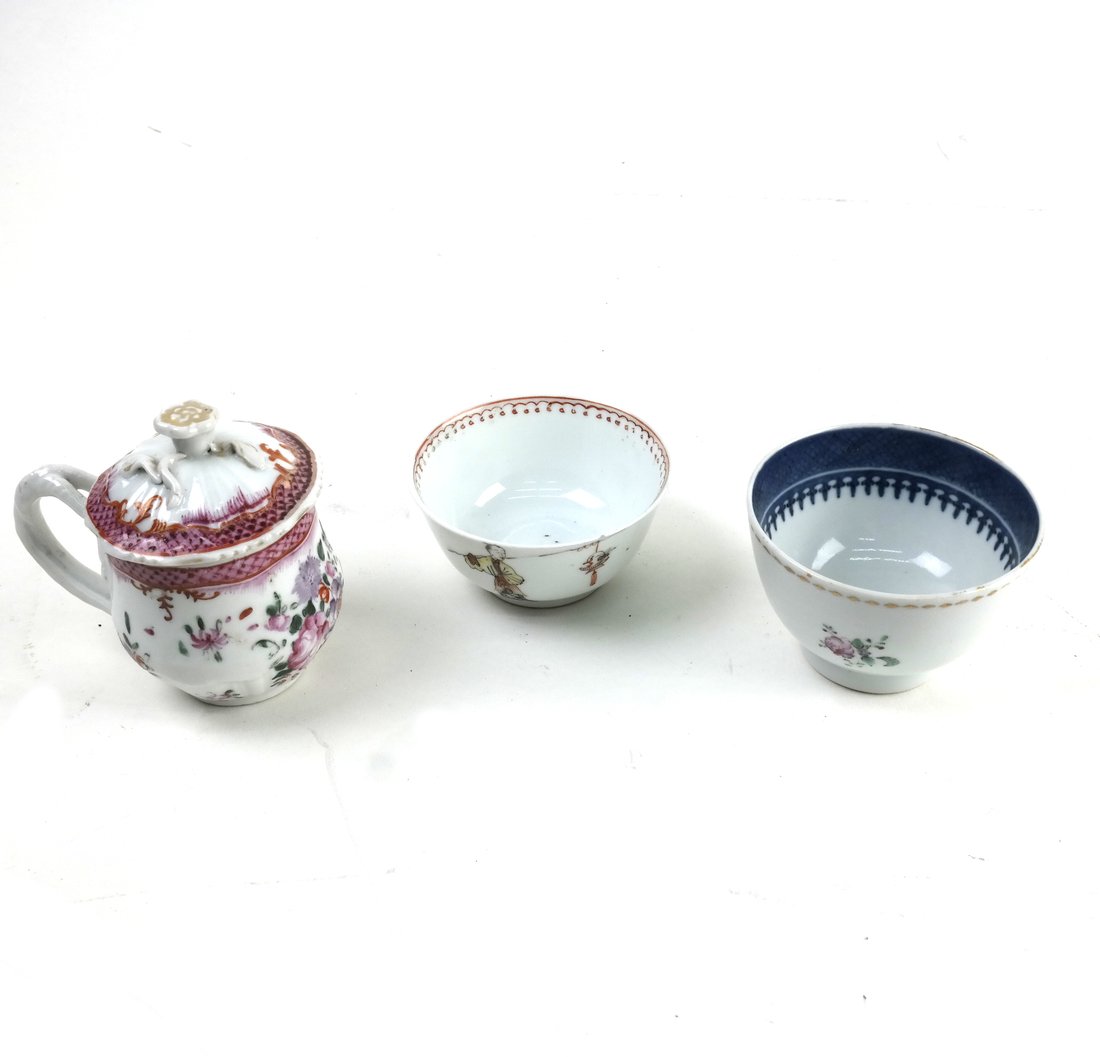 Three 18th Century Chinese Armorial Cups (1 of 10)